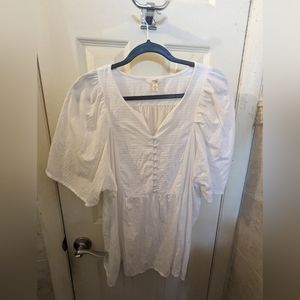 White casual shirt